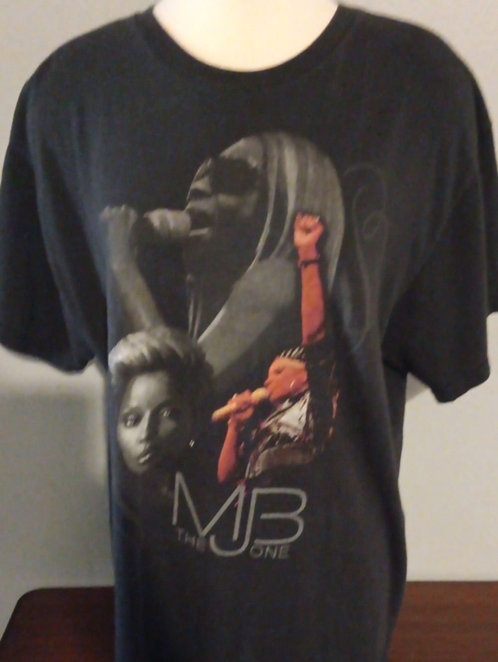 Vintage Mary J Blige " Music Saved My Life" Concert Tee